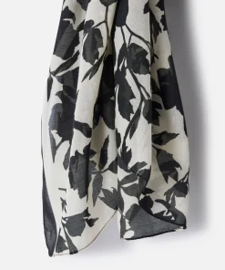 Foulard imprimé végétal contrasté