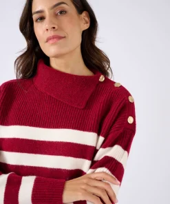 Pull marinière épaule boutonnée.