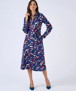 Robe en maille chaude.