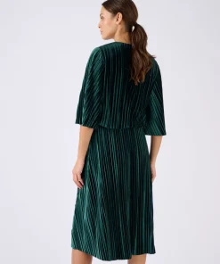 Robe en velours plissé satiné + ceinture