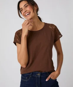 T-shirt détail macramé aux épaules