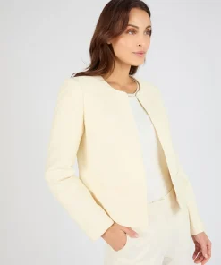 Veste matière reliéfée plissée